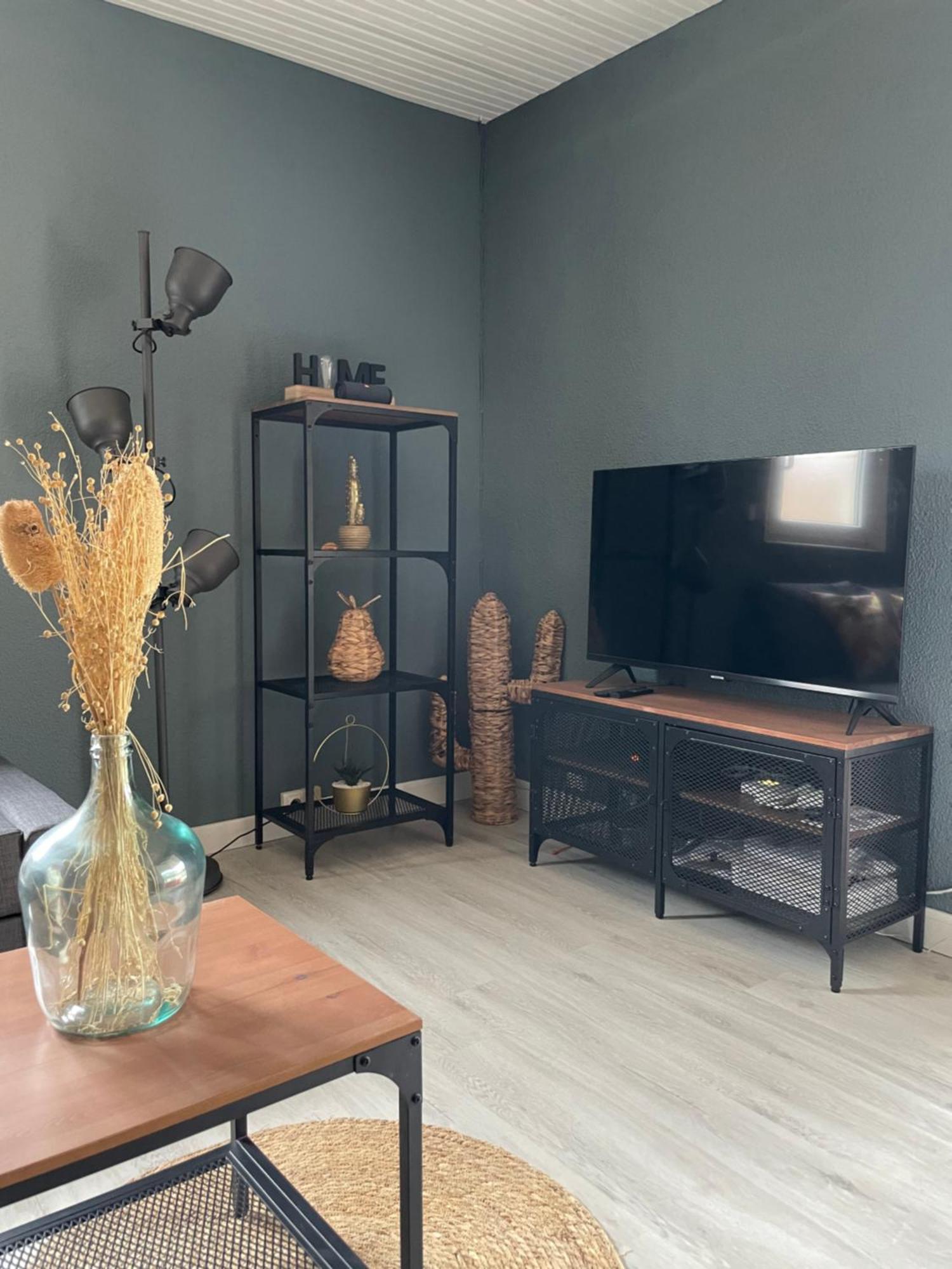 פרונטיניאן Villa Lcsm Et Studio מראה חיצוני תמונה